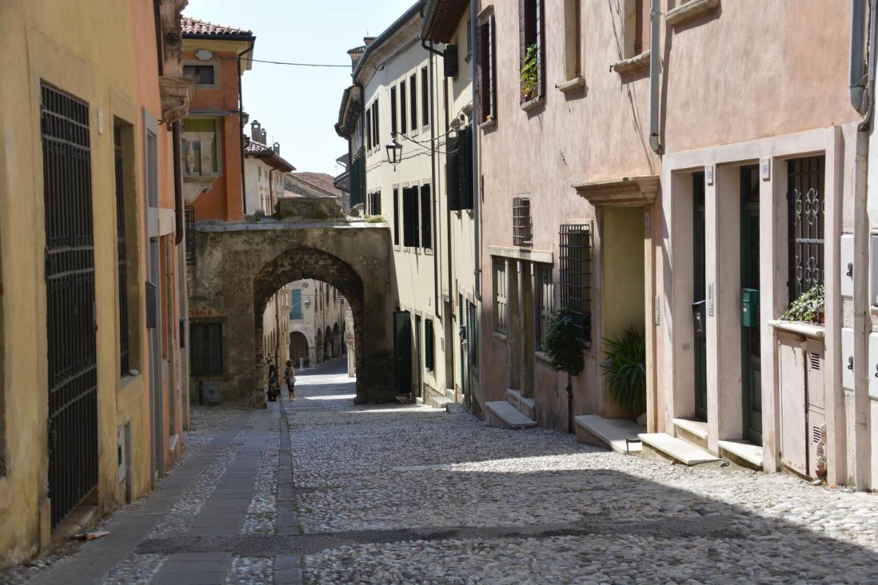 Accogliente Locale Con Terrazzo In Centro Storico Appartement Vittorio Veneto Buitenkant foto